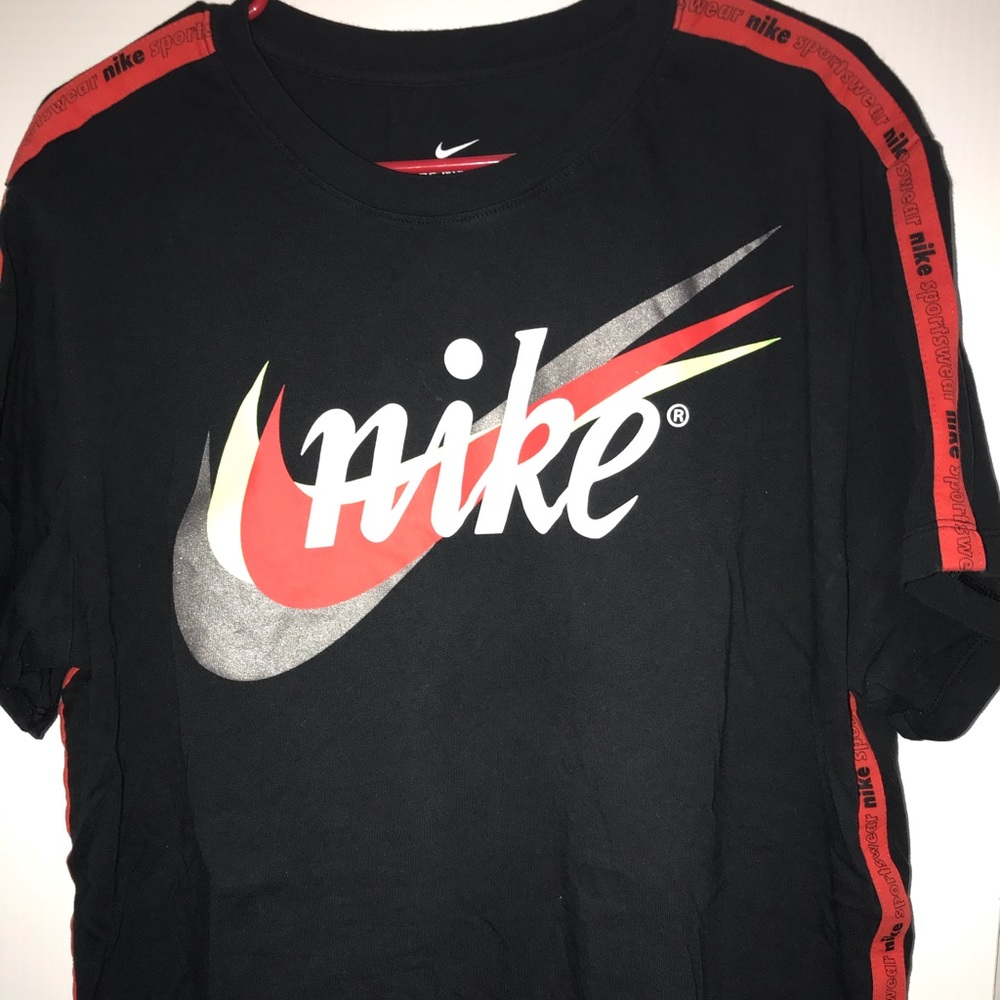 Nike (Reflective)